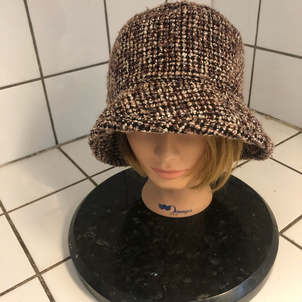 Stylish Tweed Bucket Hat - Brown- 100% polyester- made in China -24” preowned.